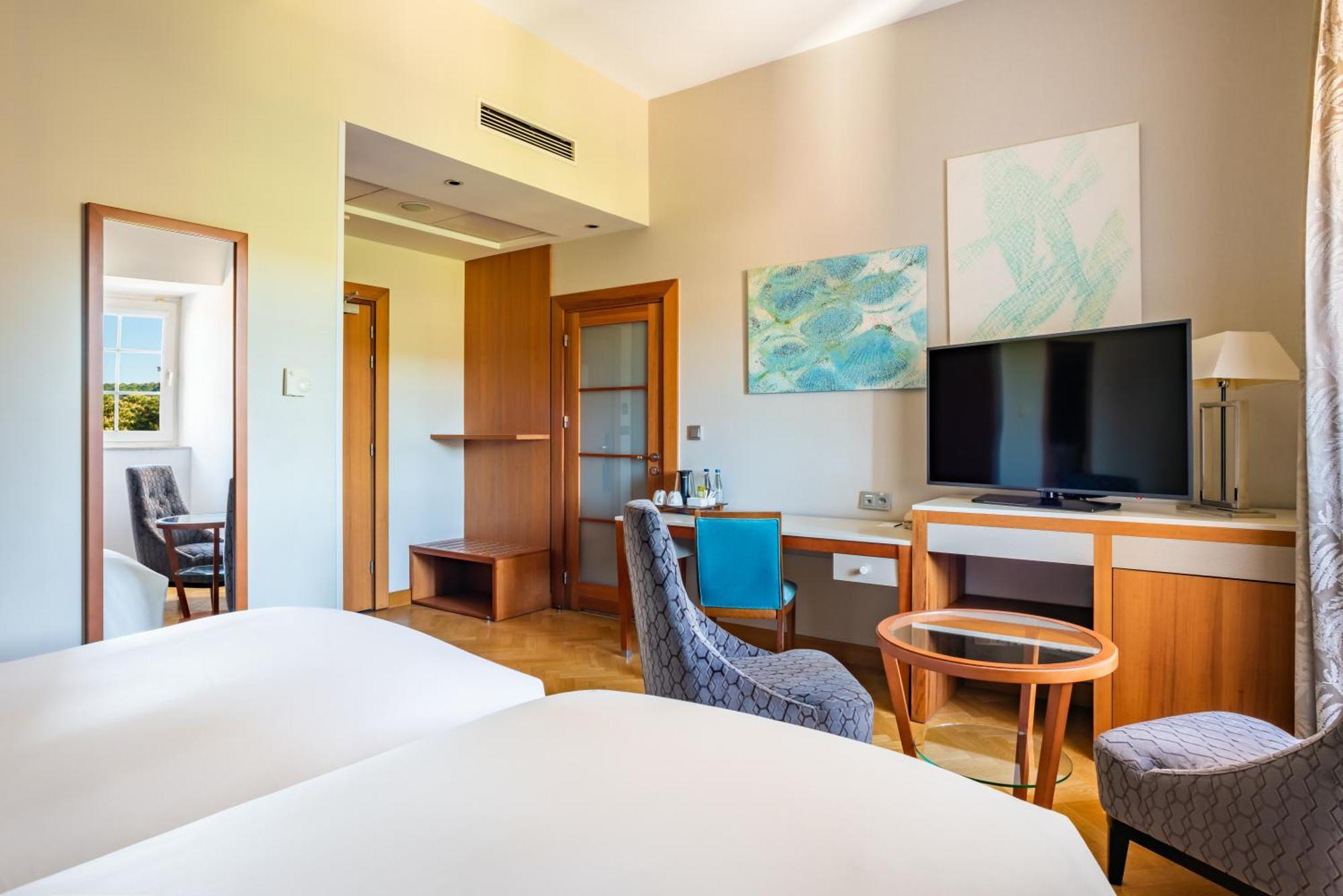 Luxury Double or Twin Room Park Side